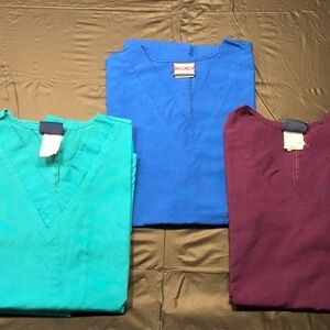 Previously Worn Ladies Cherokee Scrub Tops